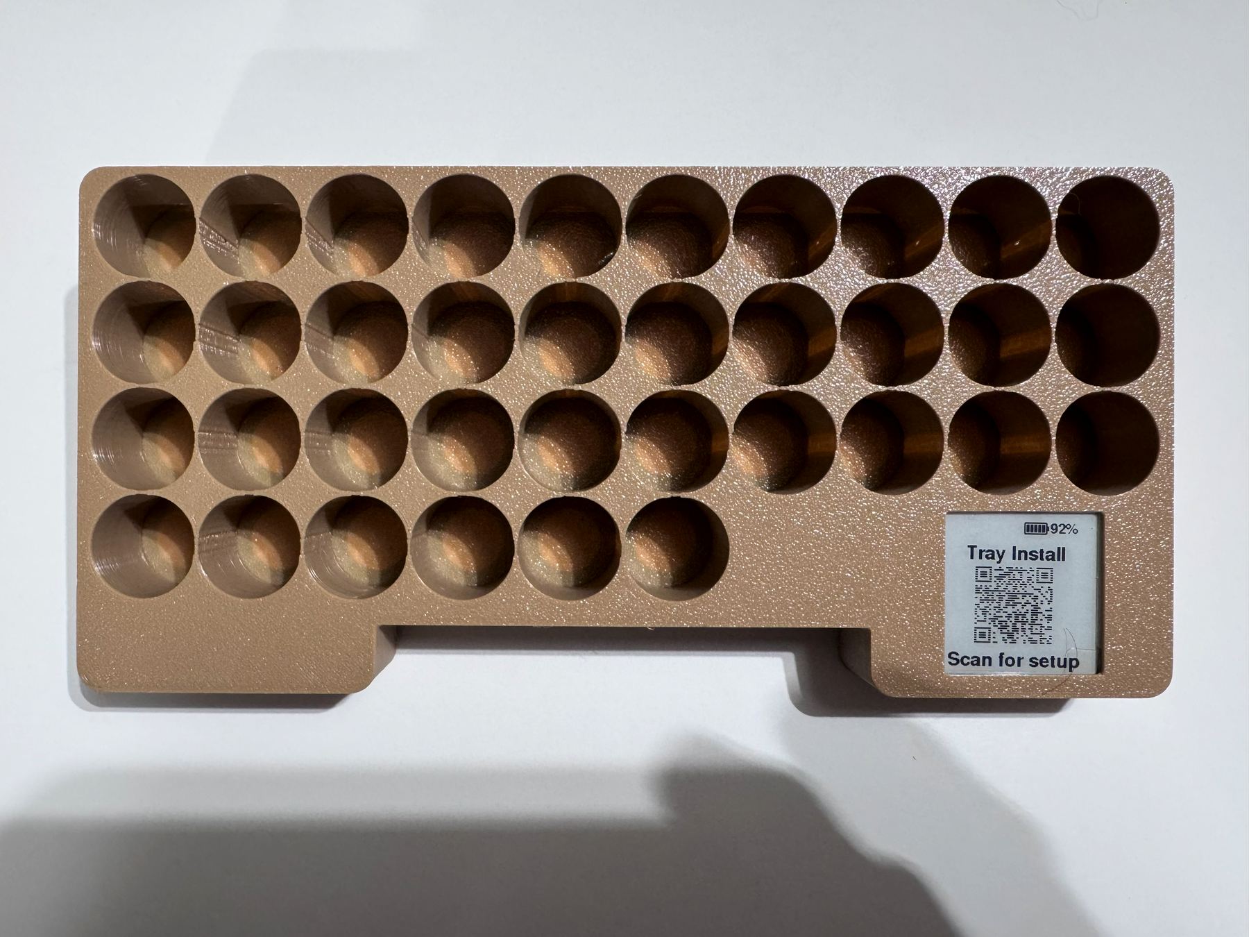 VialView 1x3 tray showing Tray Install QR code screen