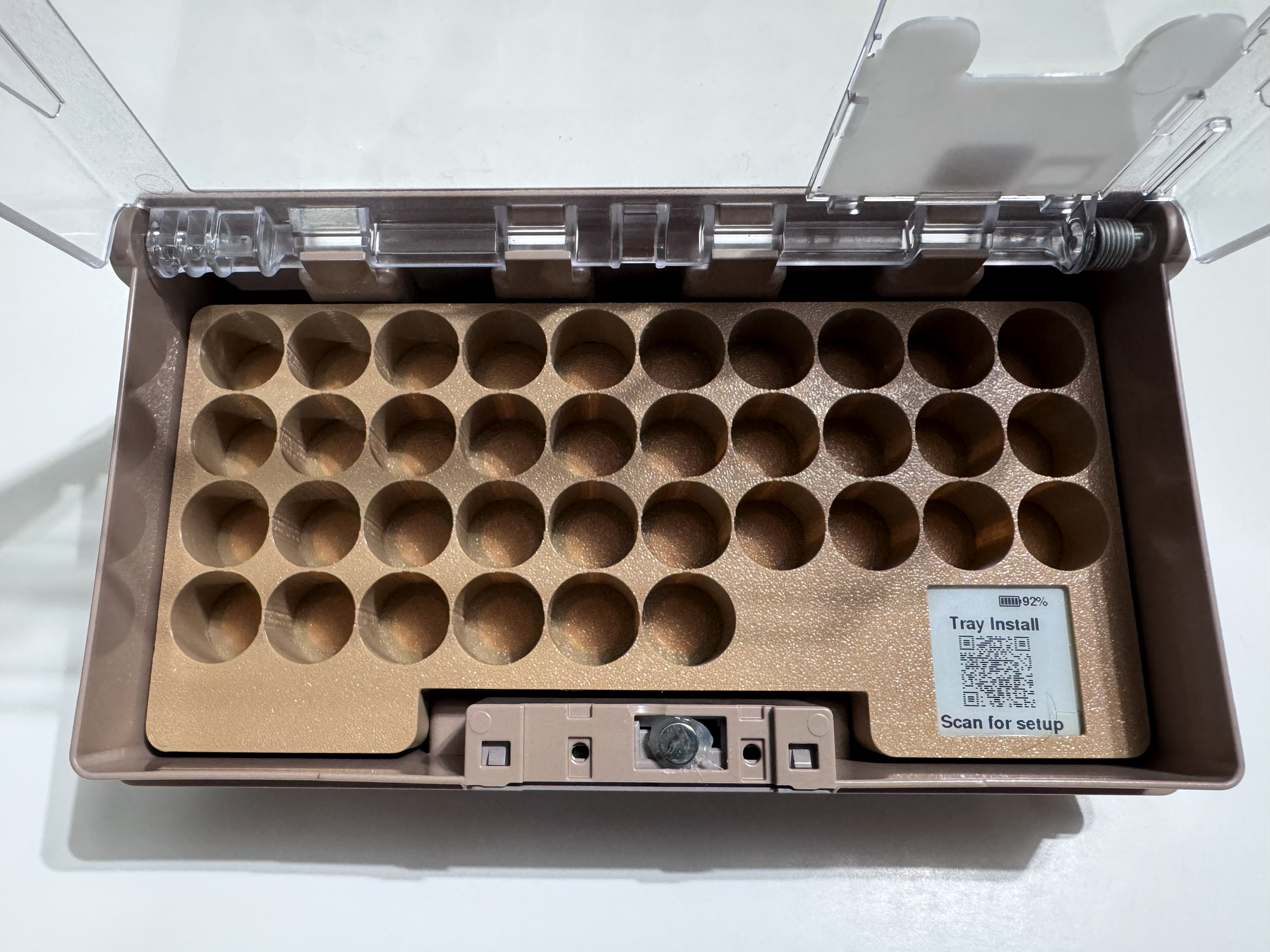 Empty VialView 1x3 tray seated in Cubie pocket while in install mode